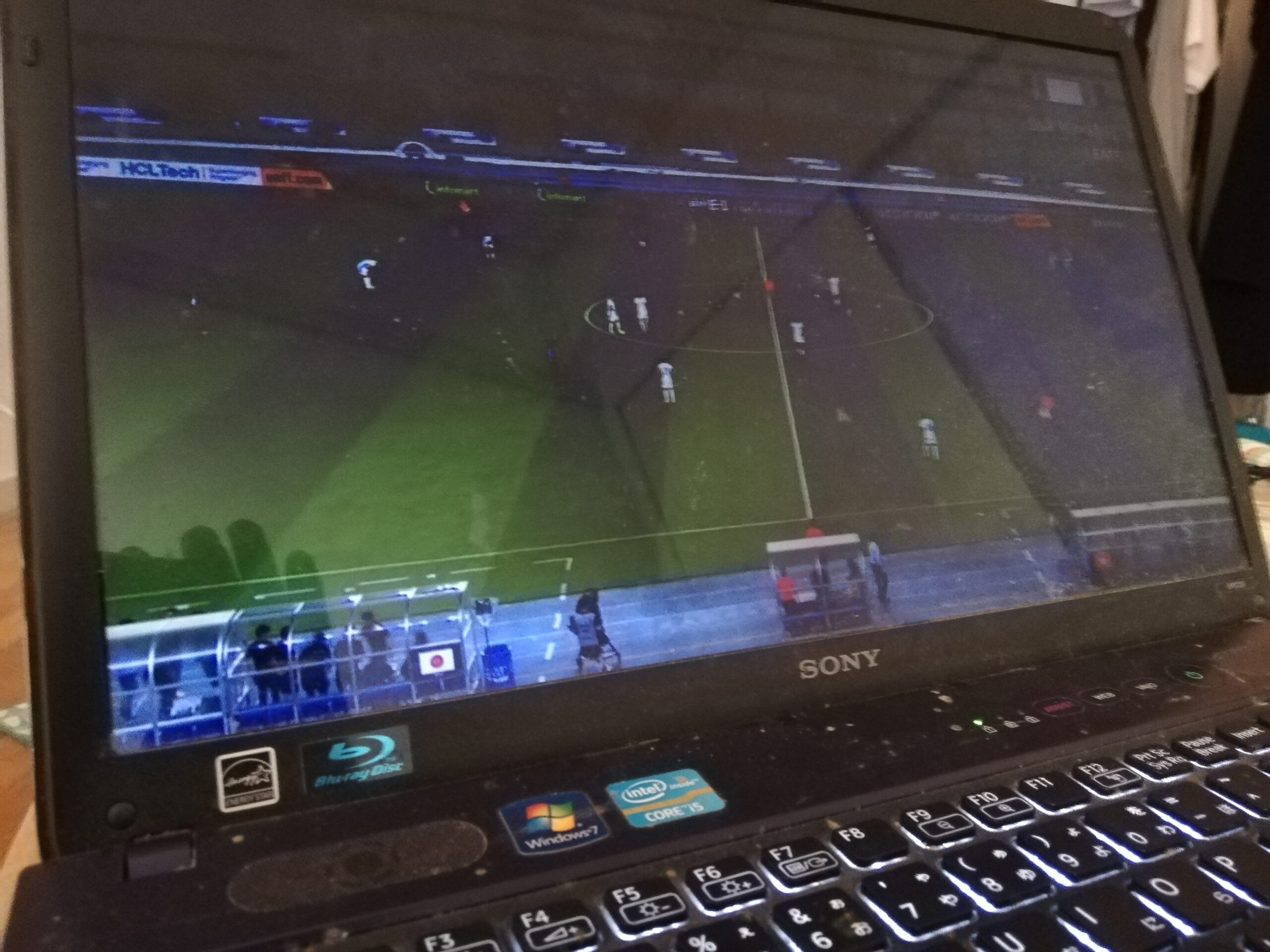 サッカーを観る
